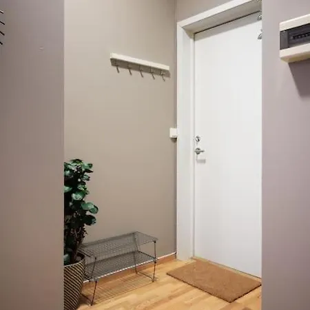 In Centre * 特隆赫姆